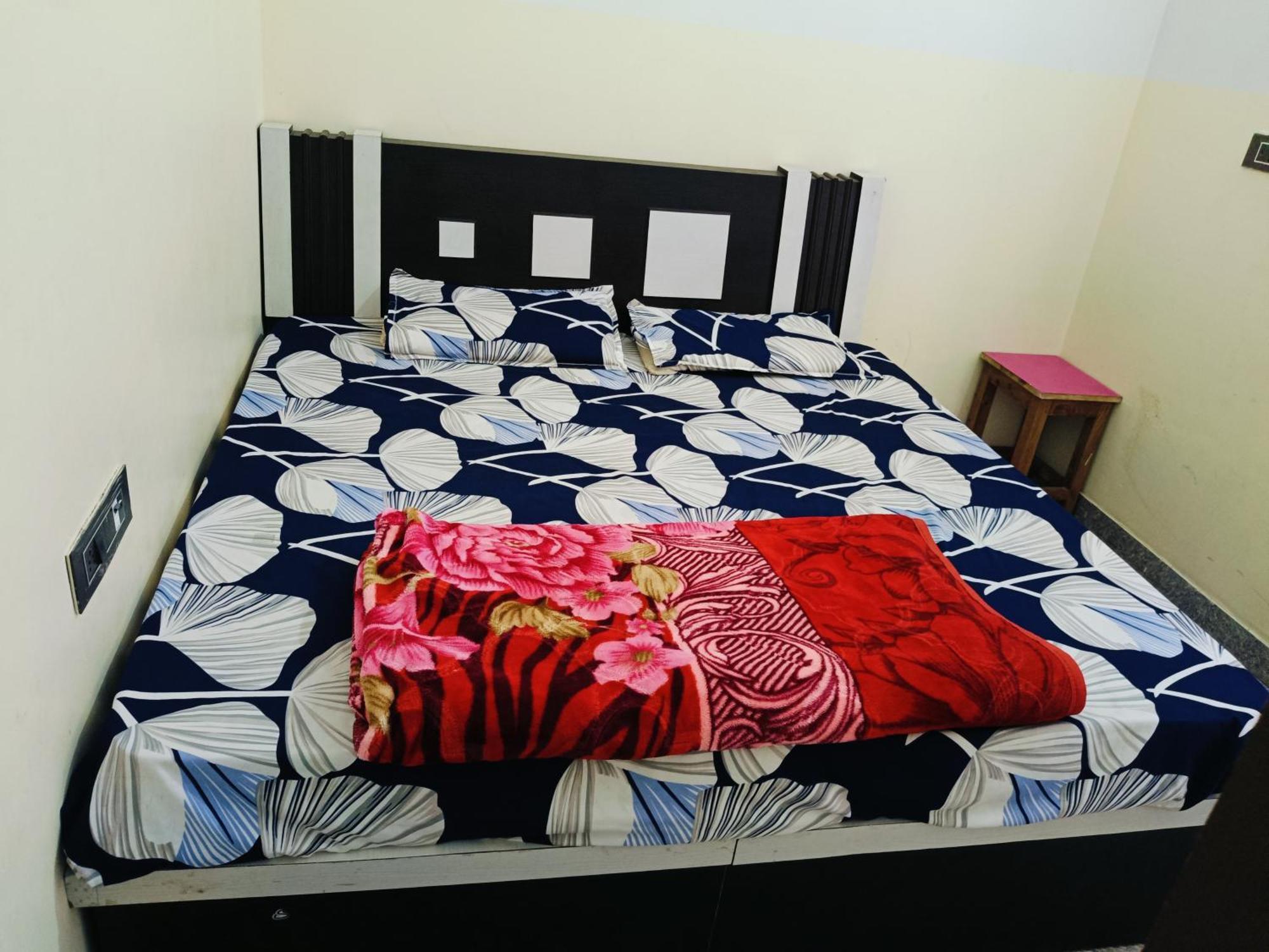Jai Hanuman Guest House Palsana  외부 사진