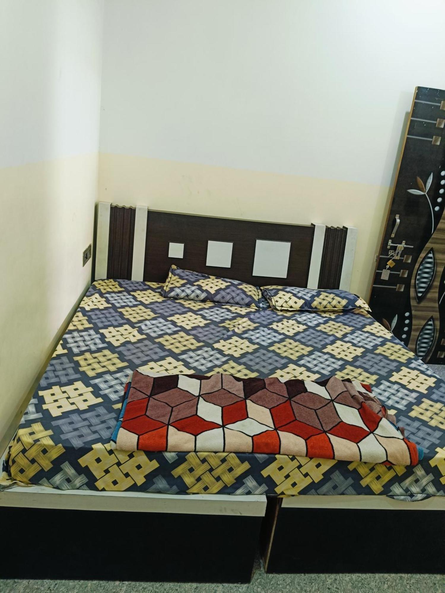 Jai Hanuman Guest House Palsana  외부 사진