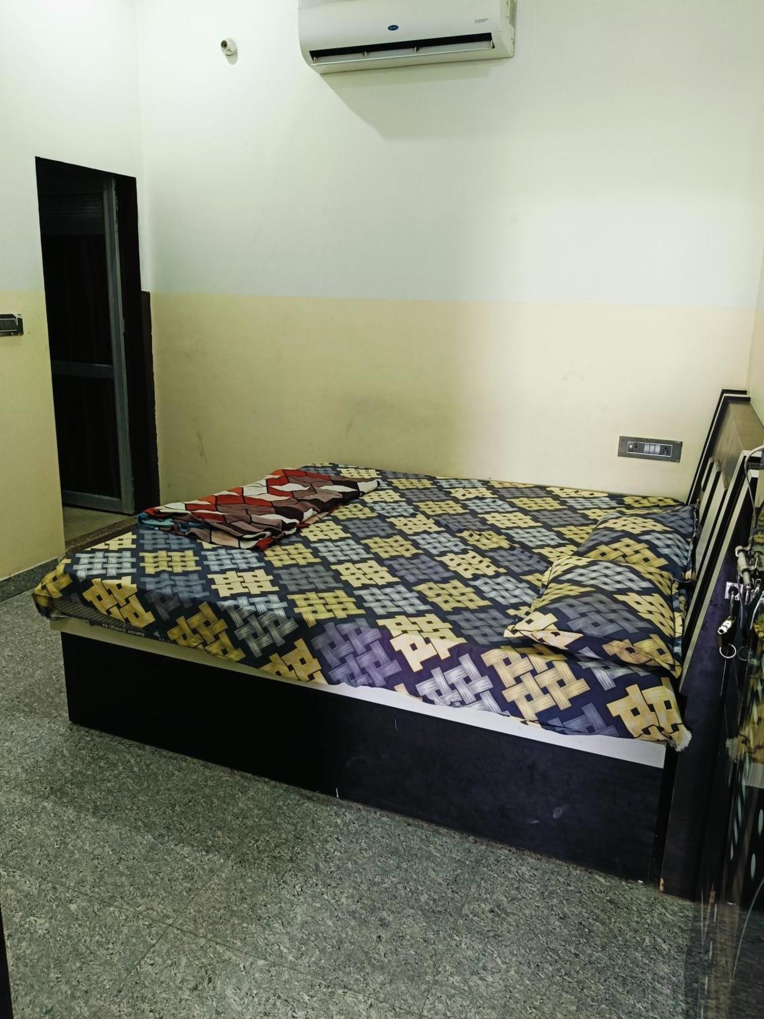 Jai Hanuman Guest House Palsana  외부 사진