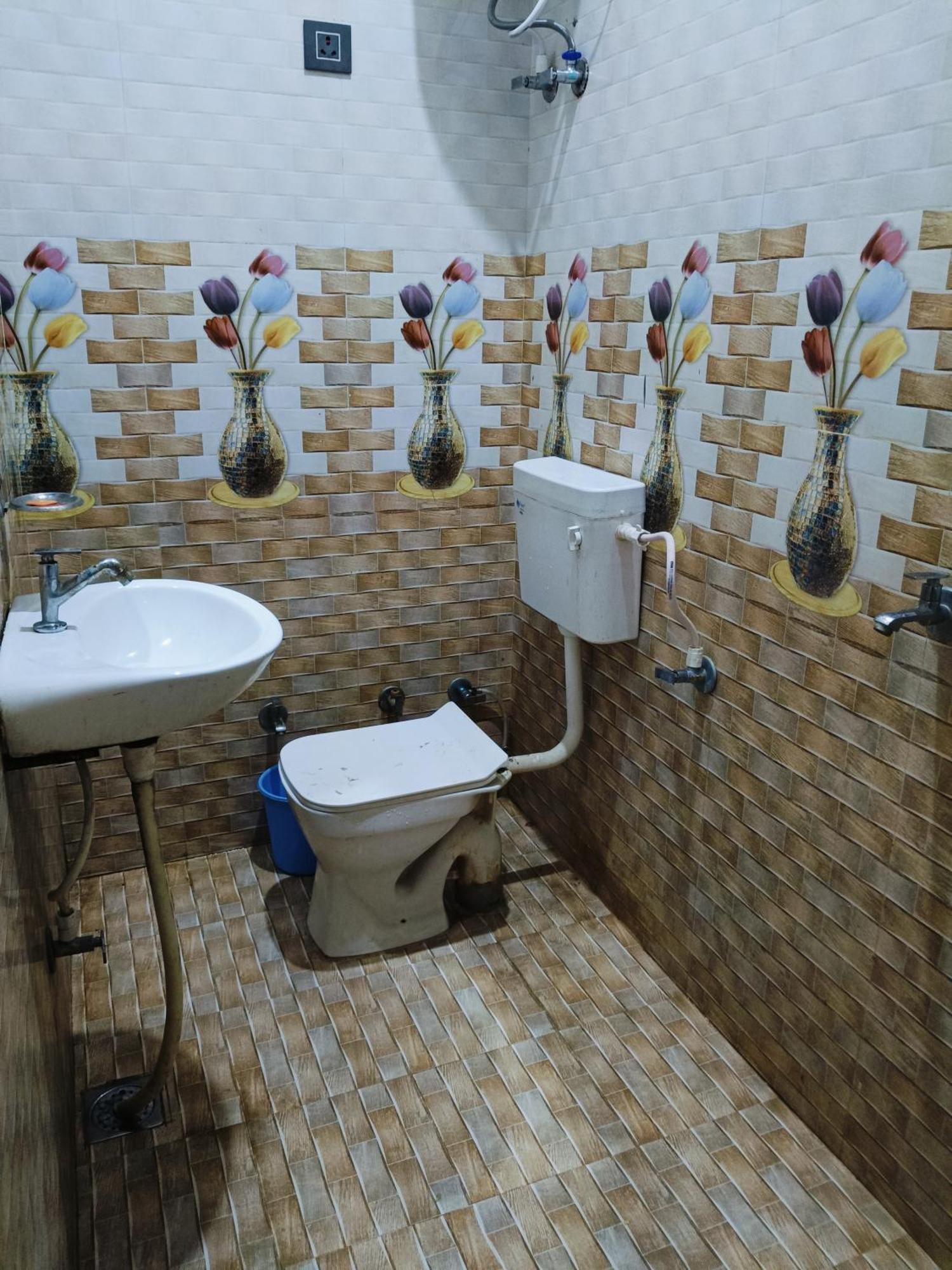 Jai Hanuman Guest House Palsana  외부 사진
